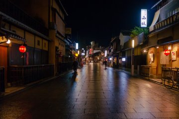 写真：祇園・花見小路